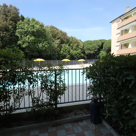 Rosolina Cozy Flat Wth Pool דירה רוסולינה מארה