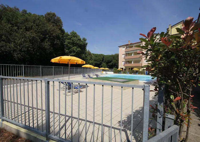 Rosolina Cozy Flat Wth Pool Apartman